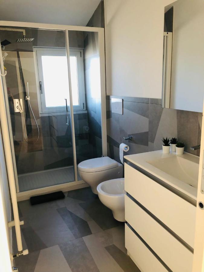 شقة Sunrise Beach House - Sea View Montesilvano Marina المظهر الخارجي الصورة