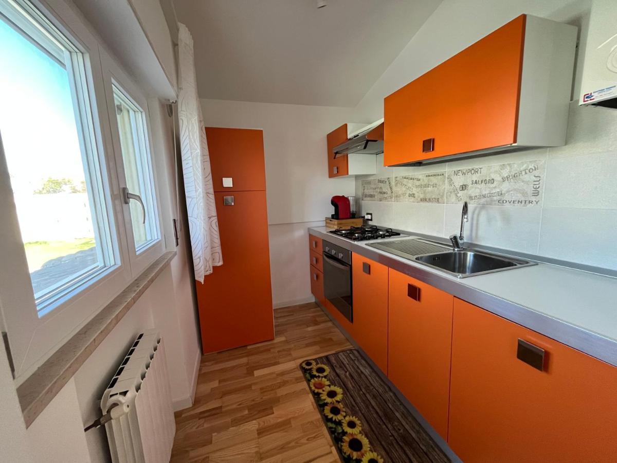 شقة Sunrise Beach House - Sea View Montesilvano Marina المظهر الخارجي الصورة